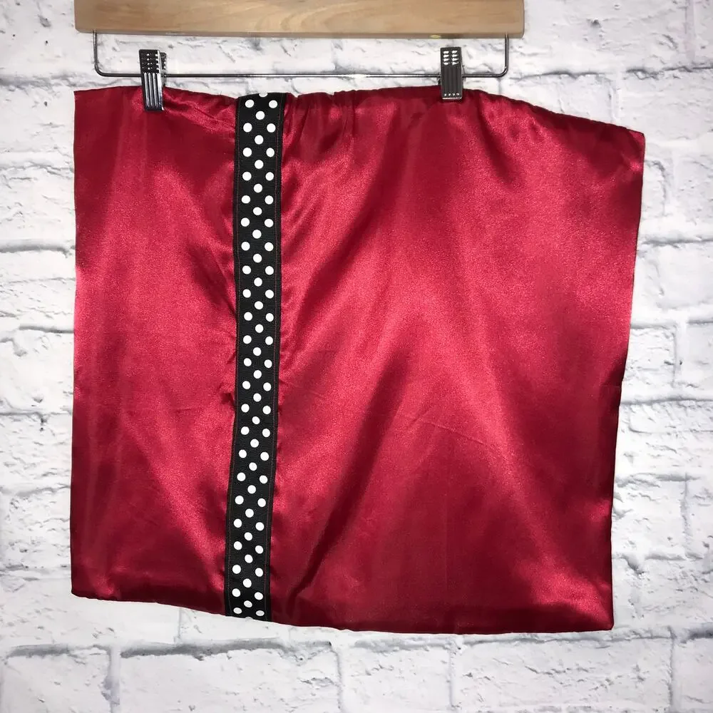 Red Silky Square Pillowcase